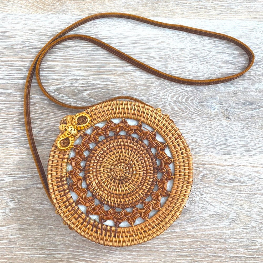 Boho wicker crossbody bag
